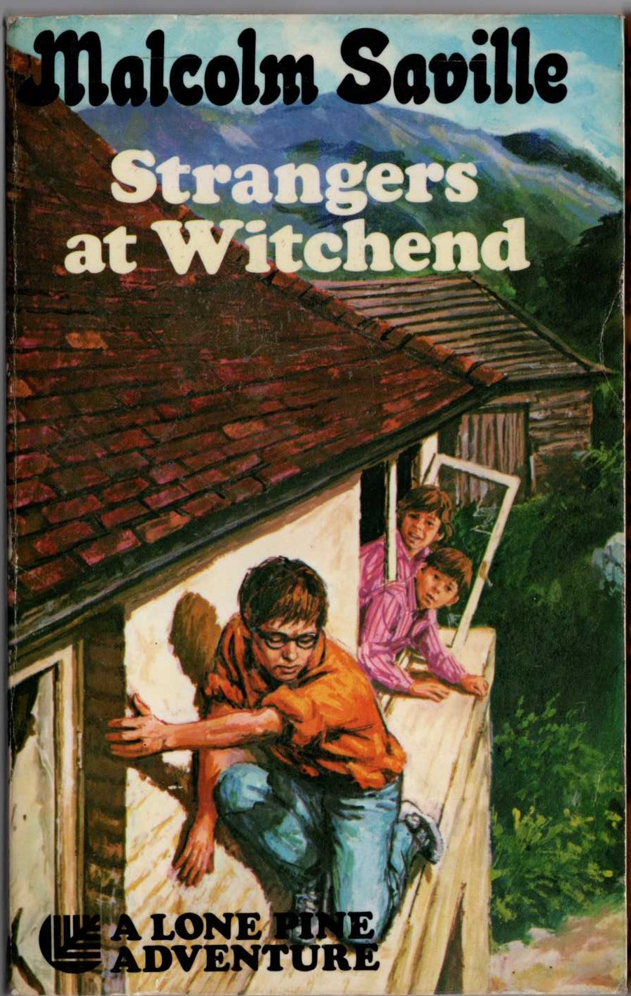 Malcolm Saville  STRANGERS AT WITCHEND front book cover image