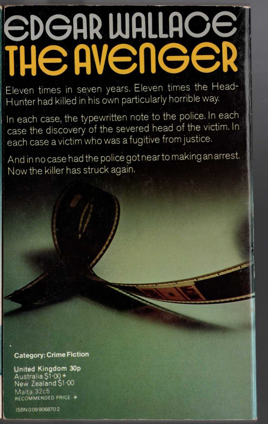 Edgar Wallace  THE AVENGER magnified rear book cover image