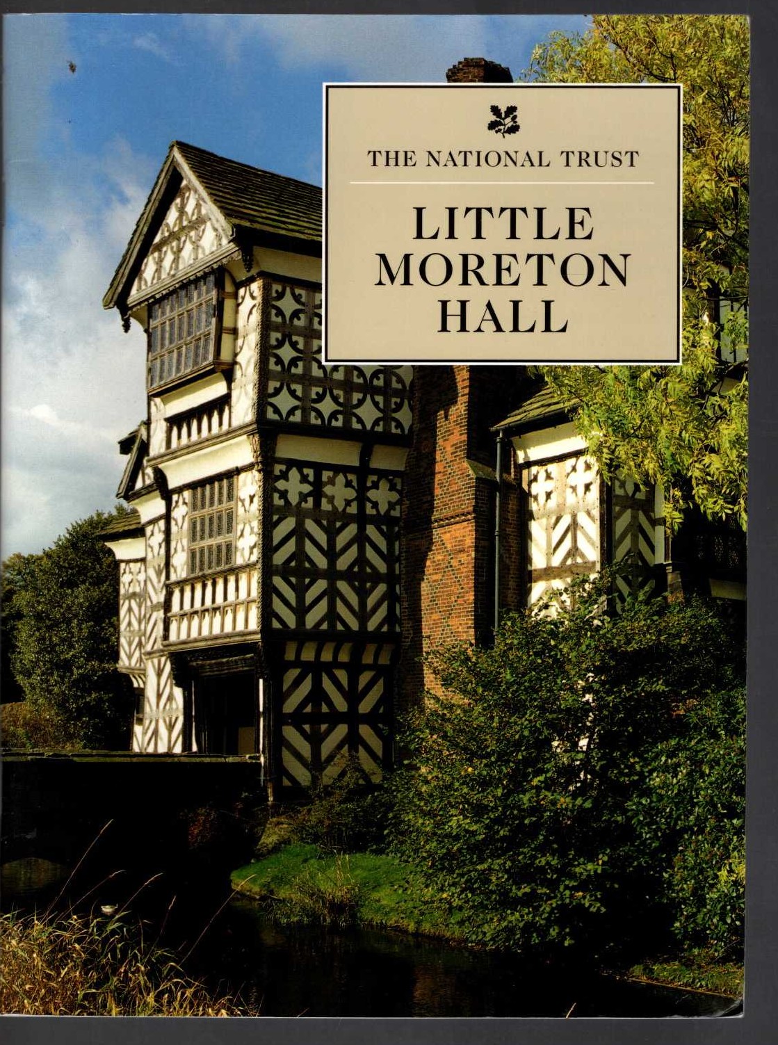 \ LITTLE MORETON HALL by The National Trust front book cover image