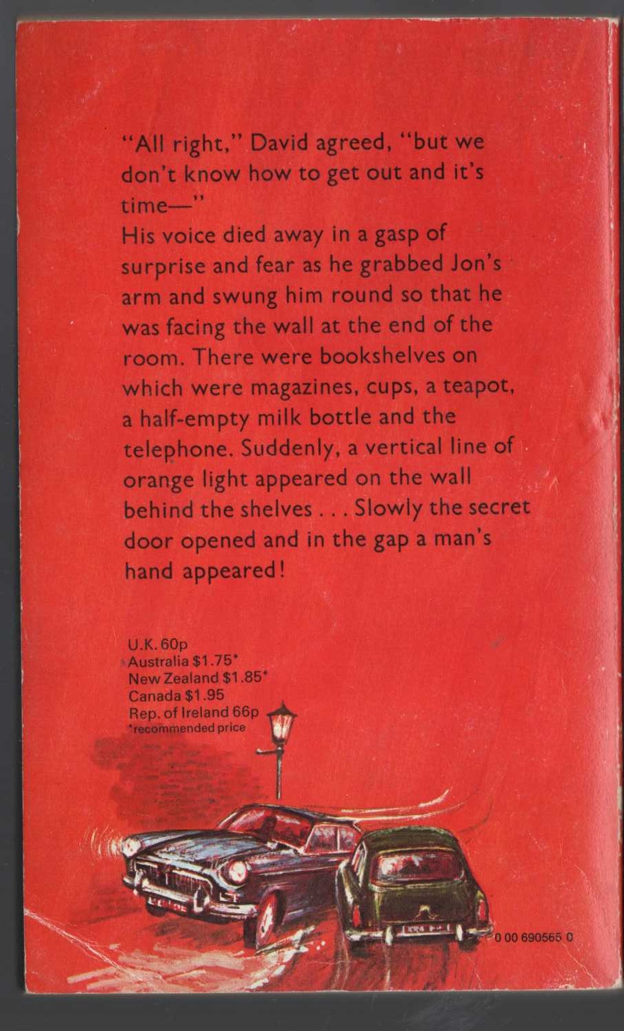 Malcolm Saville  LONE PINE LONDON magnified rear book cover image