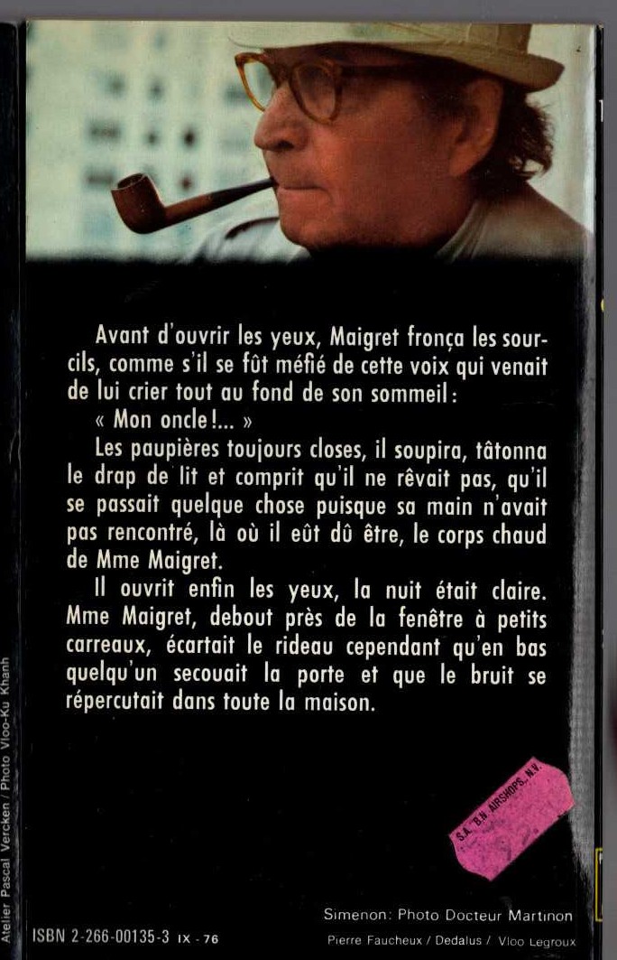 Georges Simenon  MAIGRET magnified rear book cover image