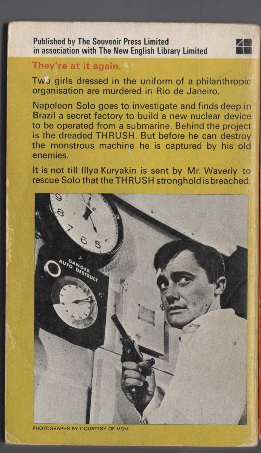 Peter Leslie  THE MAN FROM U.N.C.L.E. No.10: THE DIVING DAMES AFFAIR magnified rear book cover image