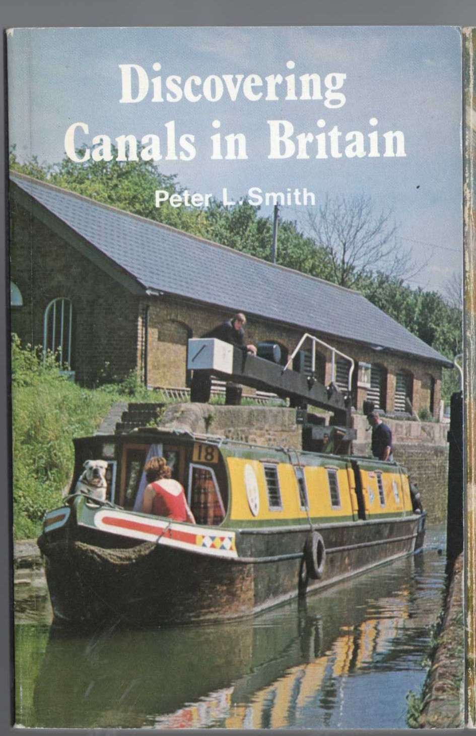 \ DISCOVERING CANALS IN BRITAIN by Peter L.Smith front book cover image