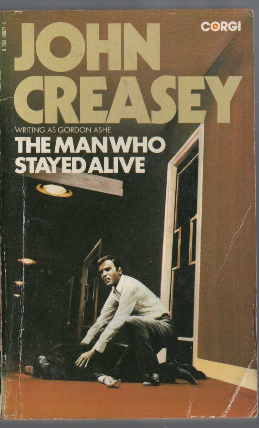 Gordon Ashe  THE MAN WHO STAYED ALIVE front book cover image