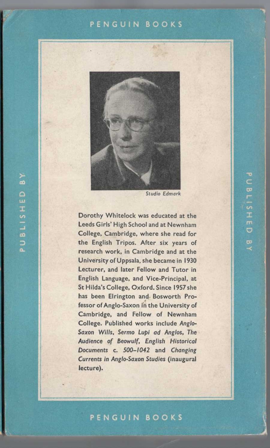 Dorothy Whitelock  THE BEGINNINGS OF ENGLISH SOCIETY (The Anglo-Saxon Period) magnified rear book cover image
