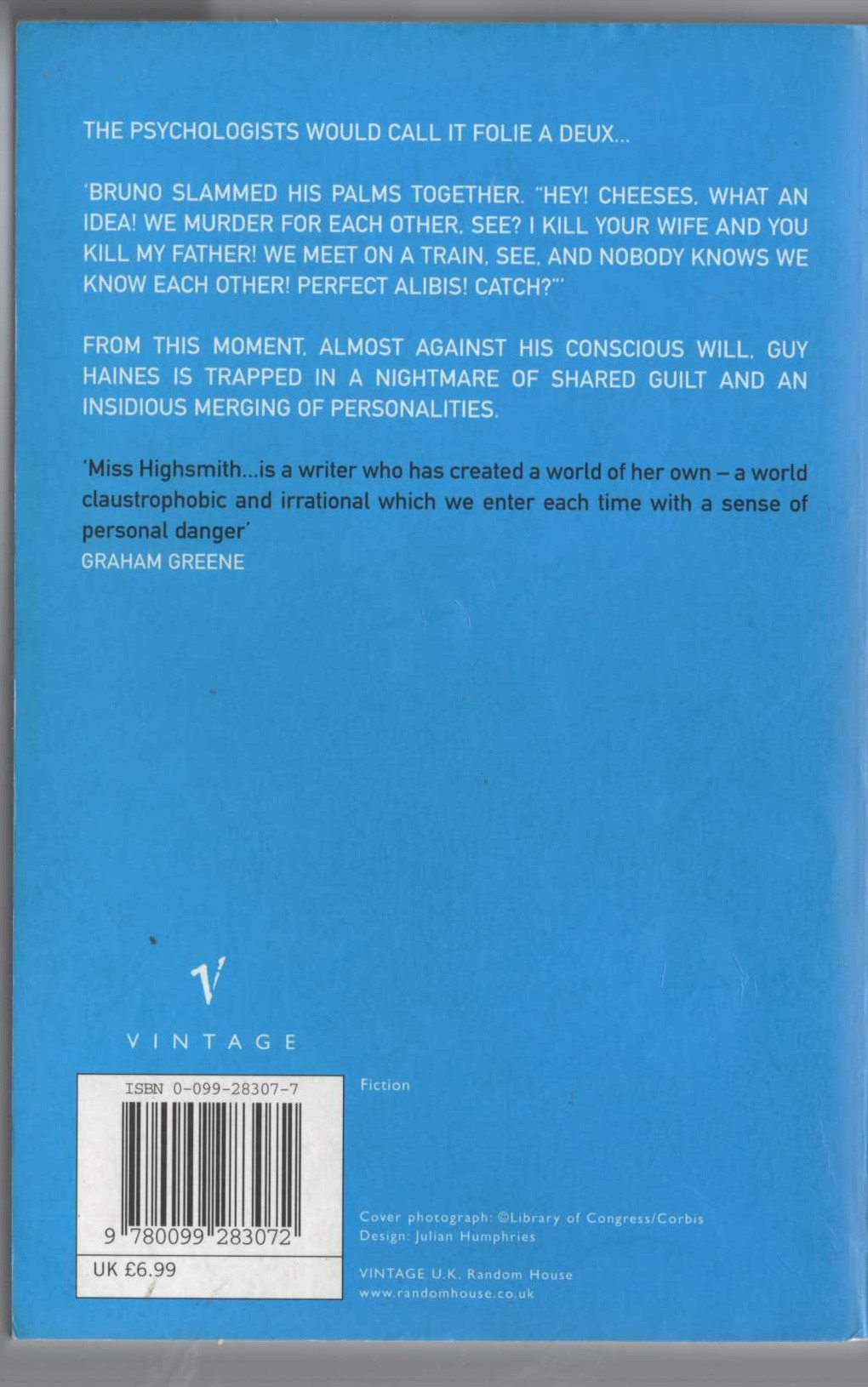 Patricia Highsmith  STRANGERS ON A TRAIN magnified rear book cover image