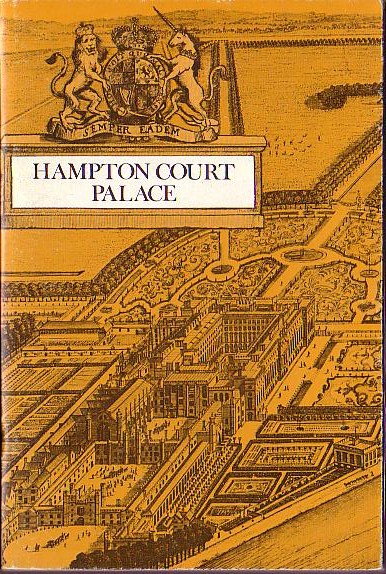 \ HAMPTON COURT PALACE by G.H.Chettle front book cover image