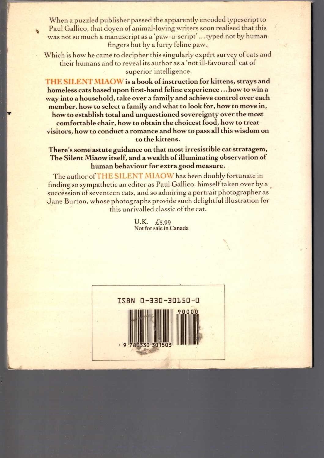 Terry Pratchett  CARPE JUGULUM magnified rear book cover image