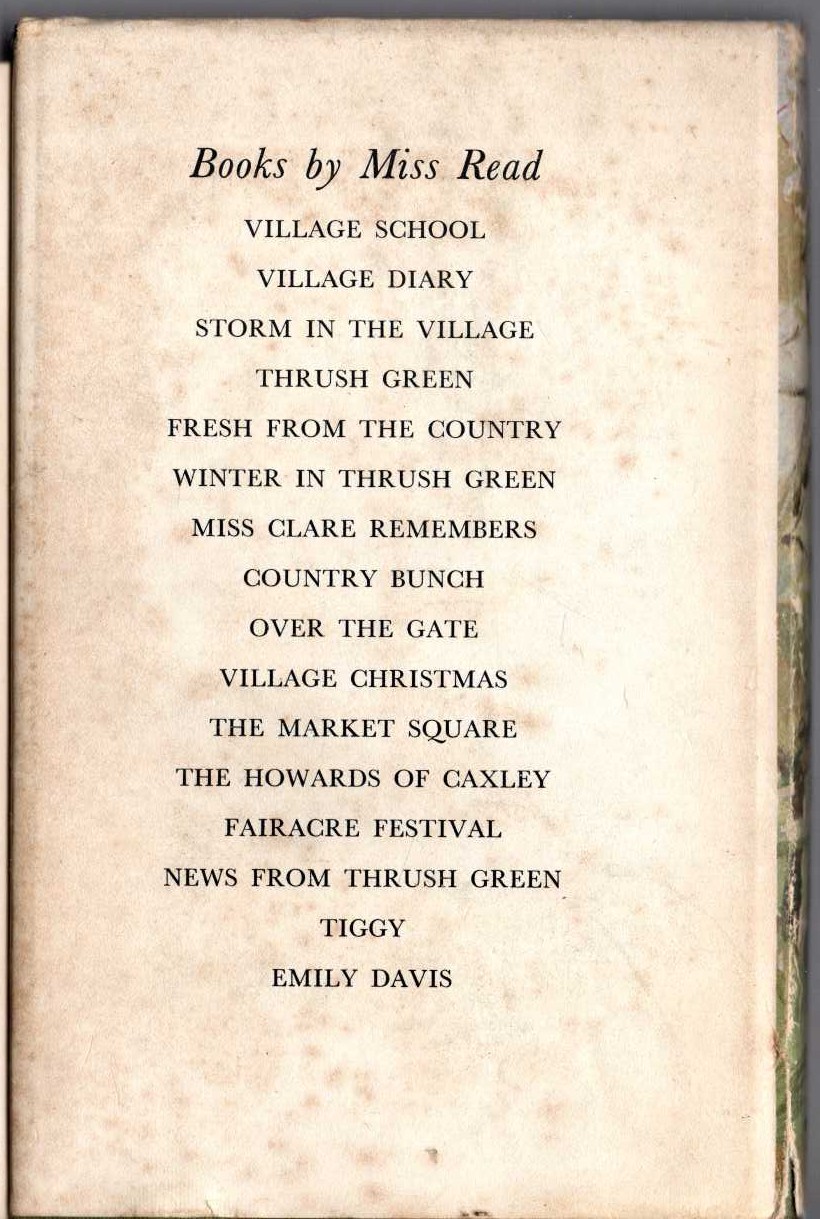 Roald Dahl  ROALD DAHL'S FANTASTIC FAMILIES magnified rear book cover image