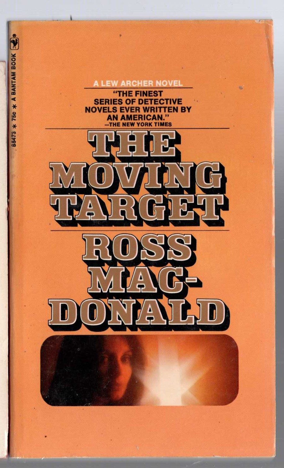 Ross MacDonald  THE MOVING TARGET front book cover image