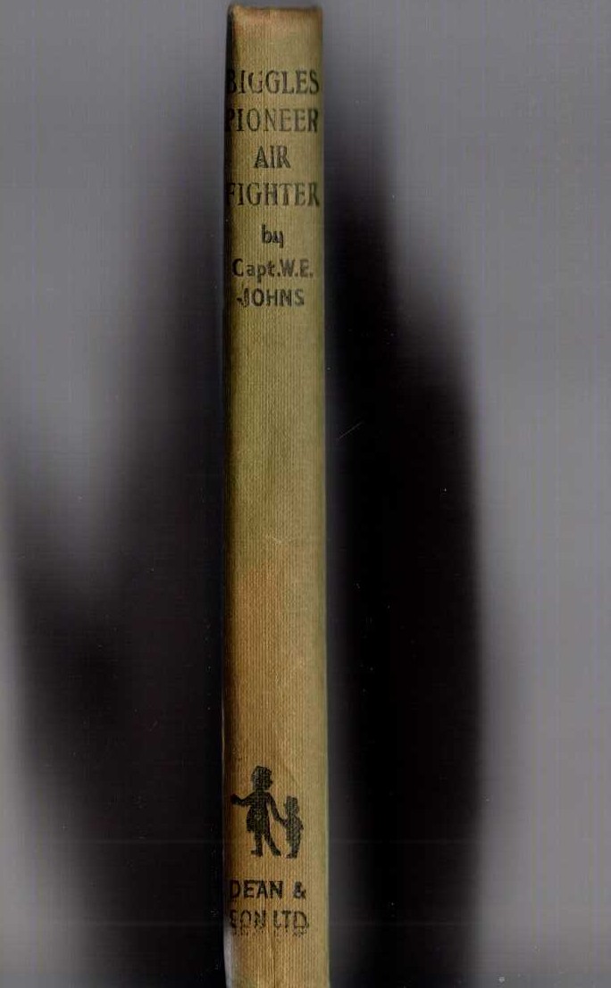 BIGGLES PIONEER AIR FIGHTER front book cover image