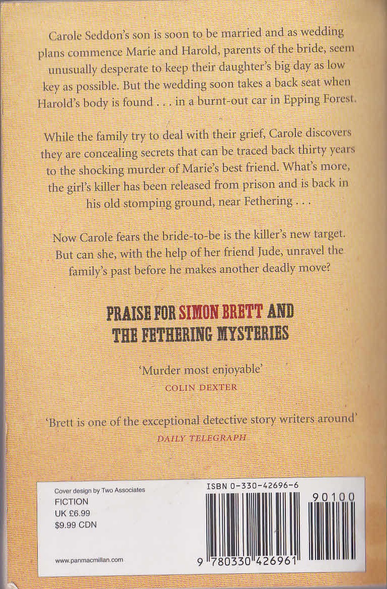 Simon Brett  THE WITNESS AT THE WEDDING magnified rear book cover image