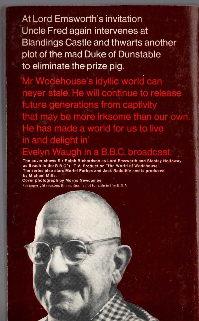 P.G. Wodehouse  SERVICE WITH A SMILE (Sir Ralph Richardson) magnified rear book cover image