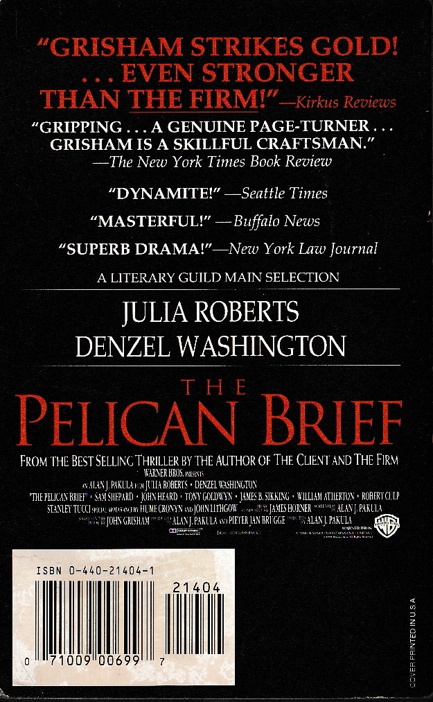 John Grisham  THE PELICAN BRIEF (Julia Roberts) magnified rear book cover image
