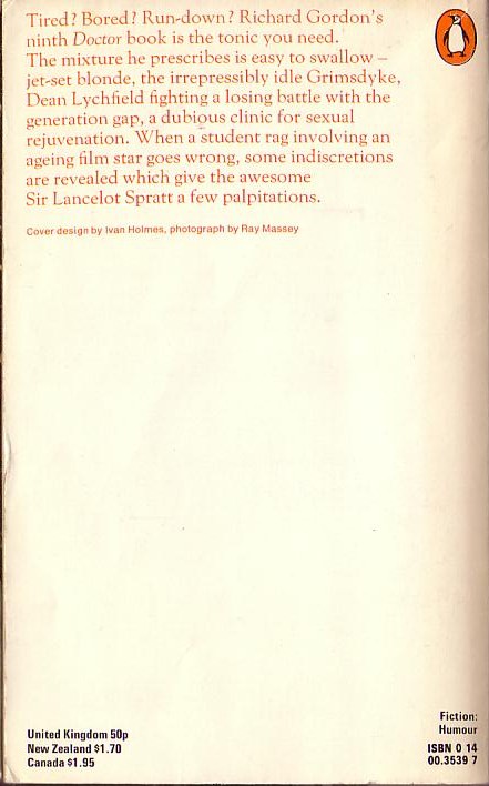 Richard Gordon  DOCTOR ON THE BOIL magnified rear book cover image