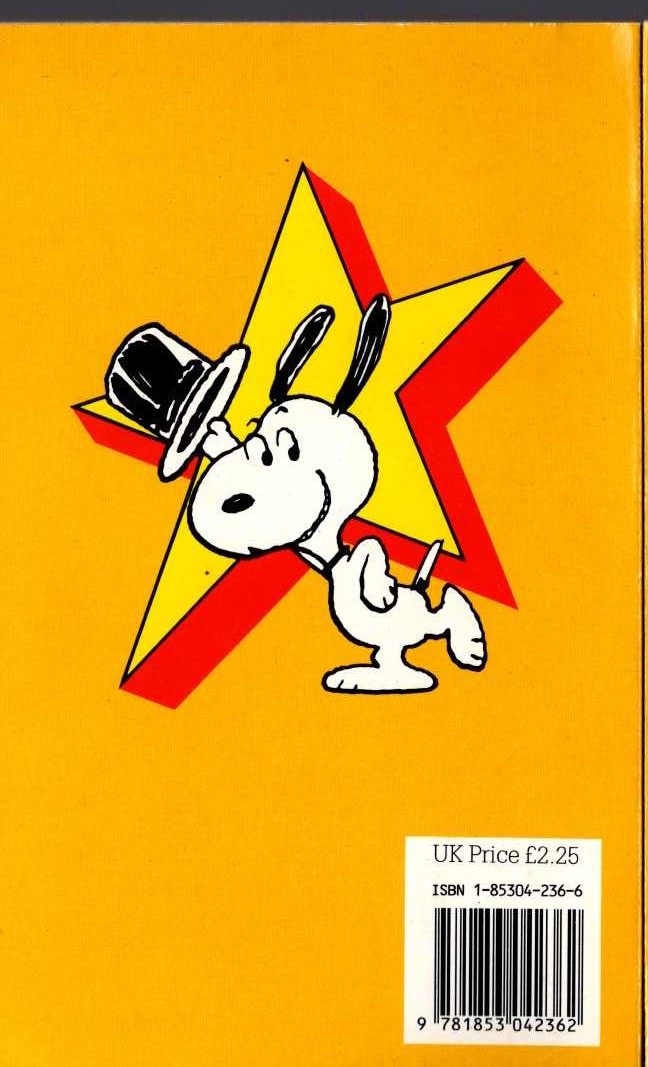 Charles M. Schulz  SNOOPY STARS AS THE ENTERTAINER magnified rear book cover image