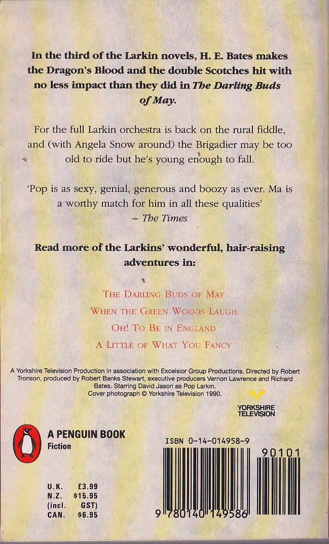 H.E. Bates  WHEN THE GREEN WOOD LAUGHS (David Jason) magnified rear book cover image