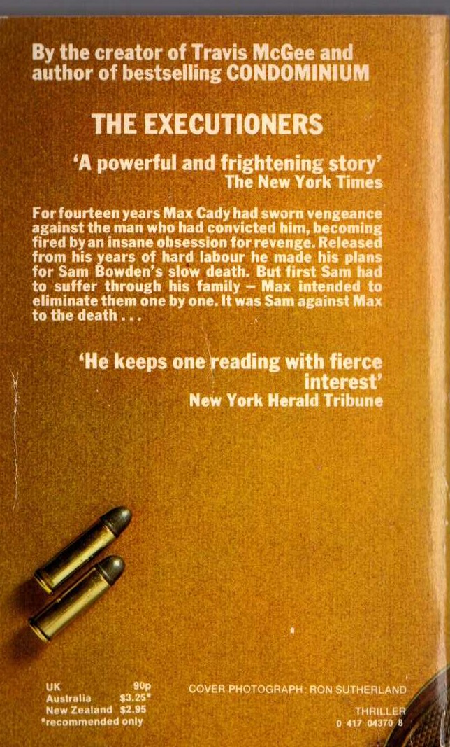 John D. MacDonald  THE EXECUTIONERS magnified rear book cover image