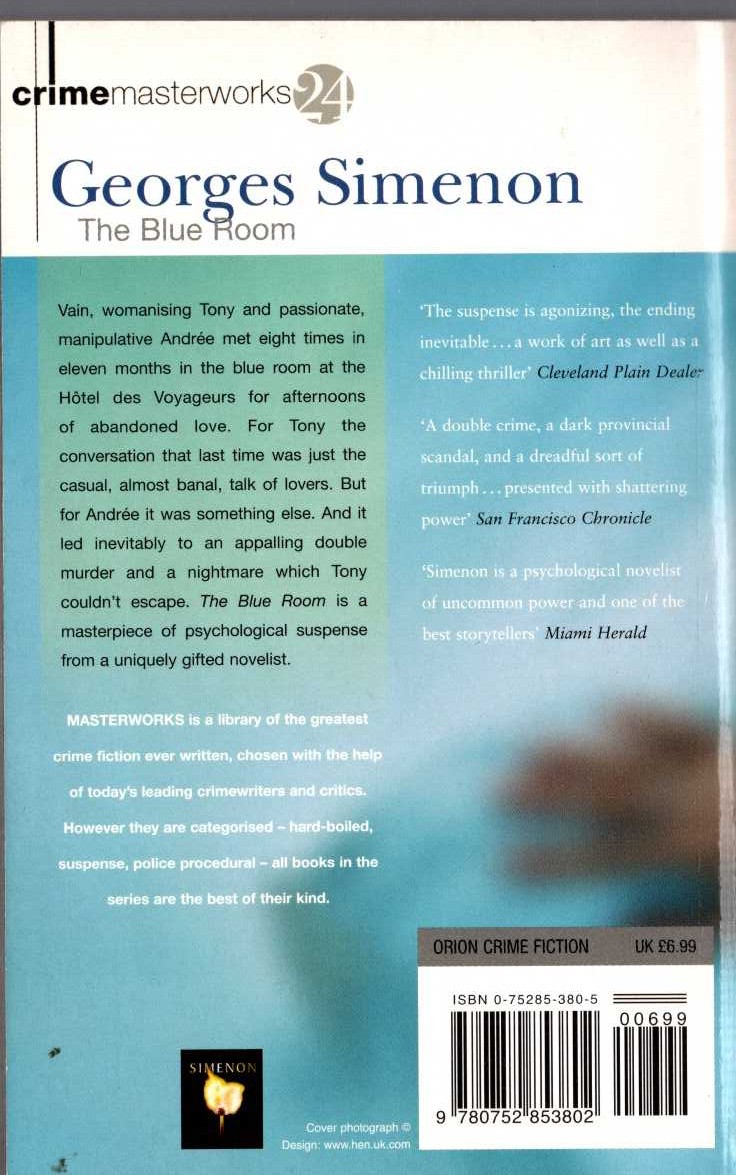 Georges Simenon  THE BLUE ROOM magnified rear book cover image