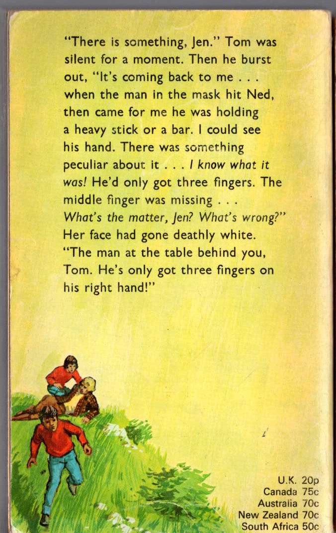 Malcolm Saville  MAN WITH THREE FINGERS magnified rear book cover image