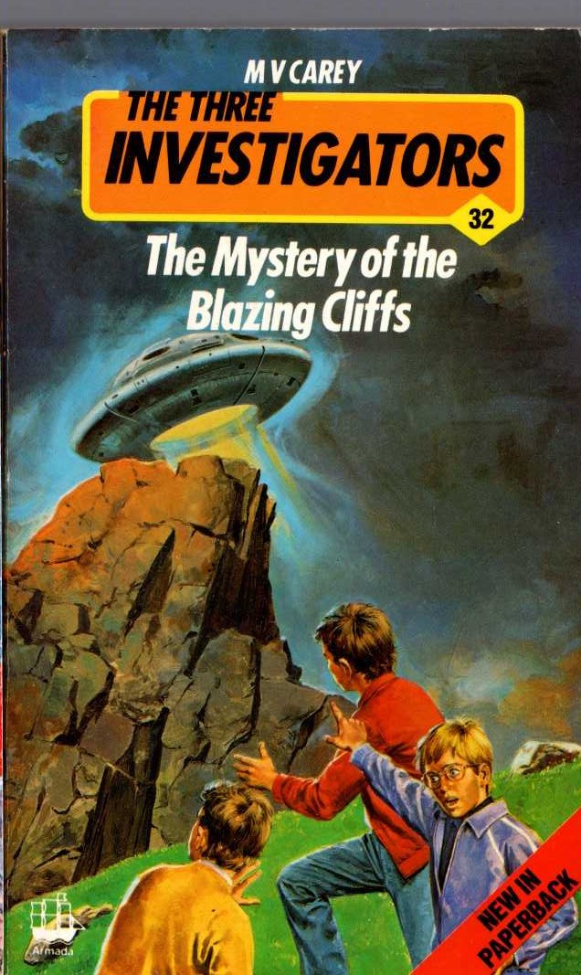 Alfred Hitchcock (introduces_The_Three_Investigators) THE MYSTERY OF THE BLAZING CLIFFS front book cover image