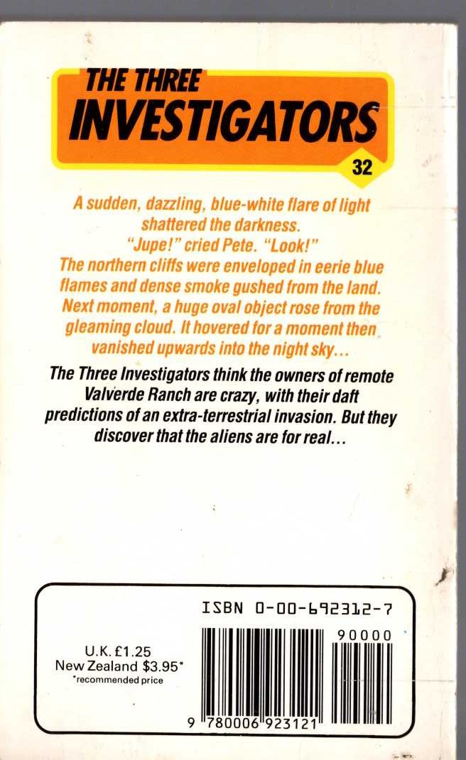 Alfred Hitchcock (introduces_The_Three_Investigators) THE MYSTERY OF THE BLAZING CLIFFS magnified rear book cover image