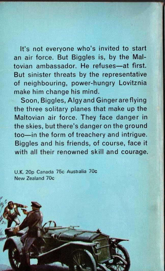 Captain W.E. Johns  BIGGLES GOES TO WAR magnified rear book cover image