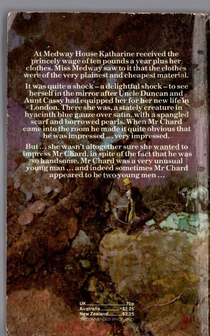 Miss Read  CHANGES AT FAIRACRE magnified rear book cover image