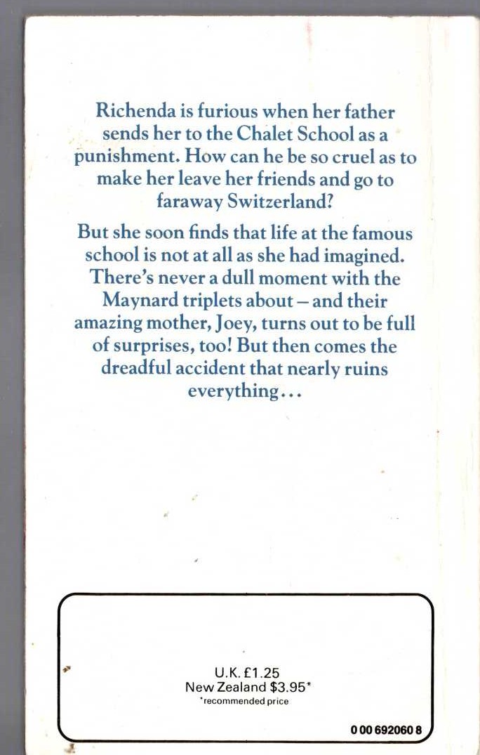 Elinor M. Brent-Dyer  THE CHALET SCHOOL AND RICHENDA magnified rear book cover image