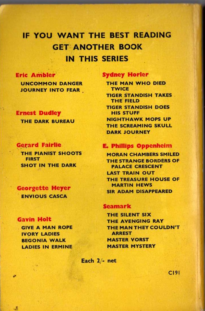 Gavin Holt  THE DARK STREET magnified rear book cover image