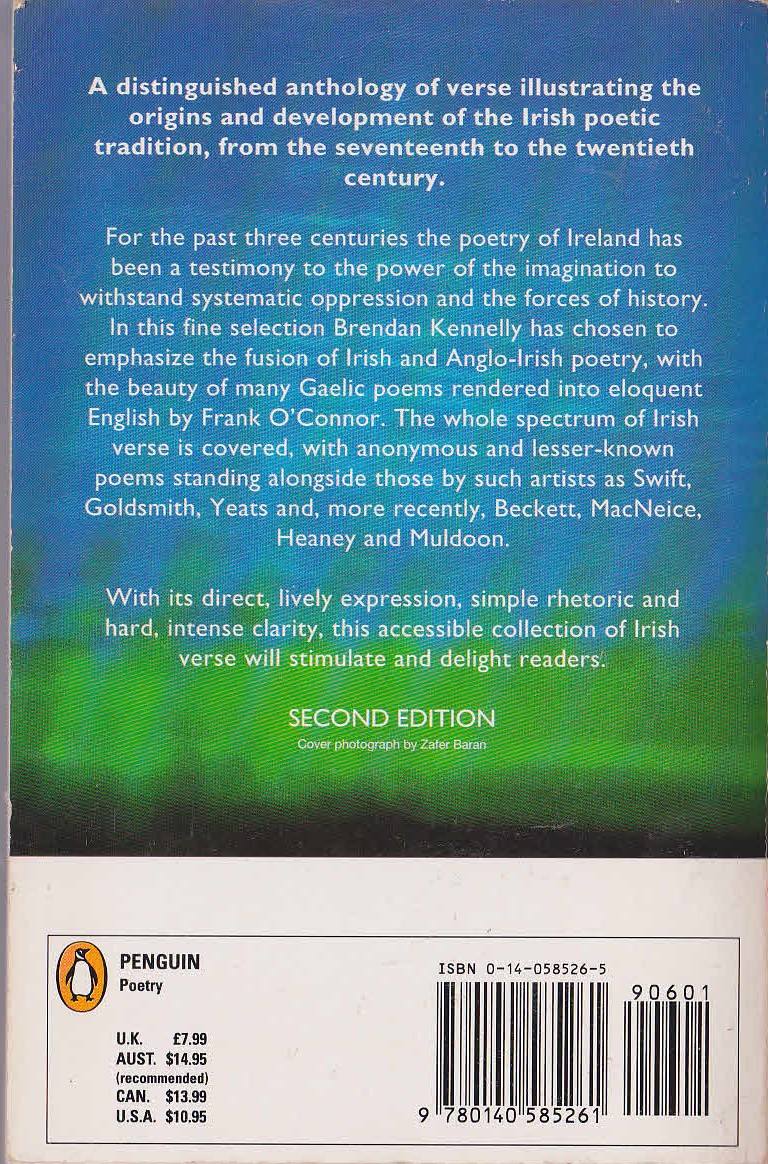 Brendan Kennelly (introduces_and_edits) THE PENGUIN BOOK OF IRISH VERSE magnified rear book cover image