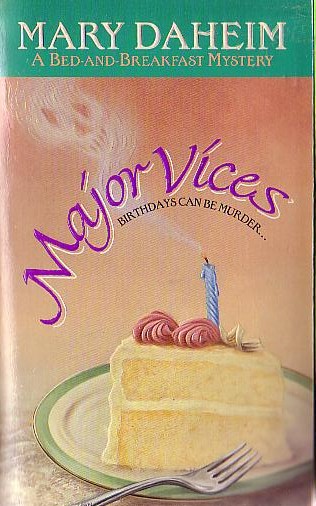 Mary Daheim  MAJOR VICES front book cover image