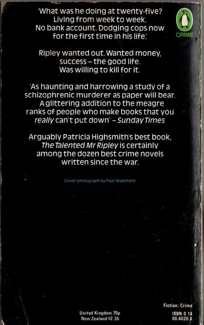 Patricia Highsmith  THE TALENTED MR RIPLEY magnified rear book cover image