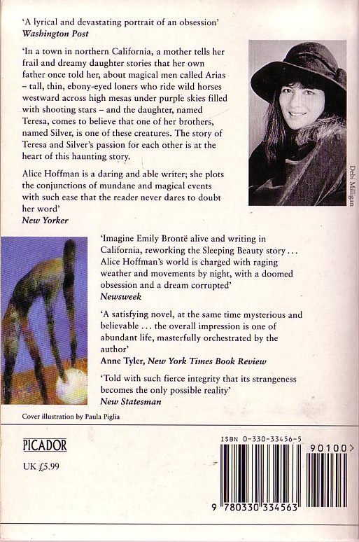 Alice Hoffman  WHITE HORSES magnified rear book cover image