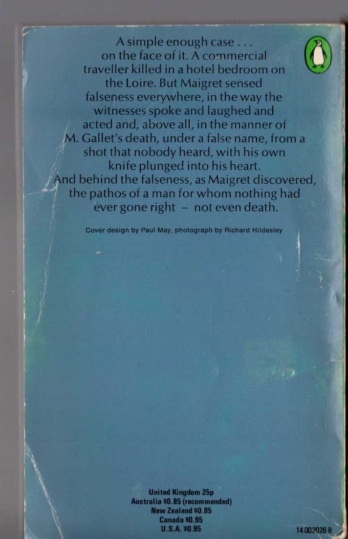 Georges Simenon  MAIGRET STONEWALLED magnified rear book cover image