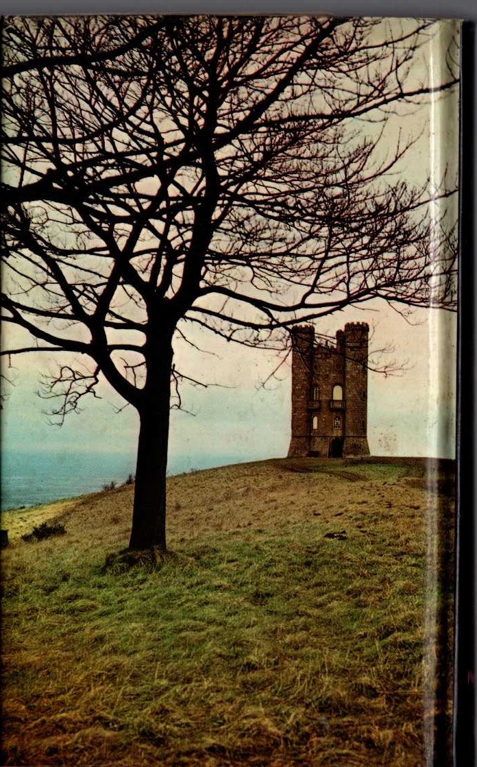 WORCESTERSHIRE (Buildings of England) magnified rear book cover image
