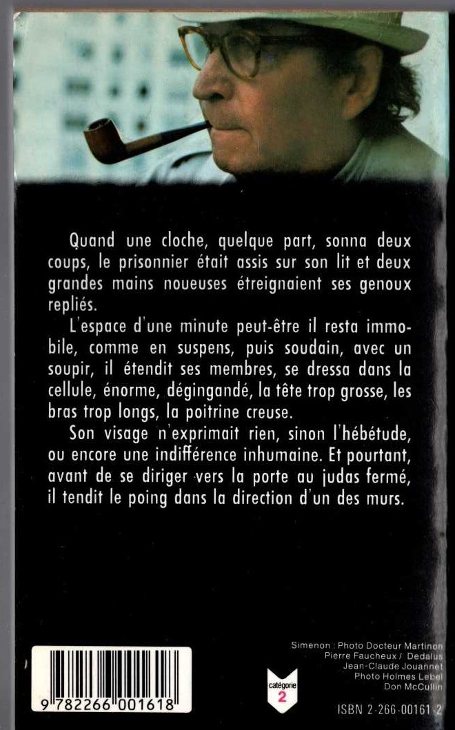 Georges Simenon  LA TETE D'UN HOMME magnified rear book cover image