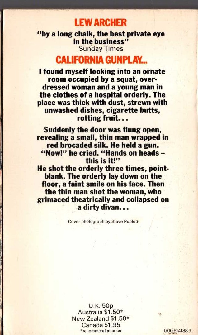 Ross Macdonald  THE IVORY GRIN magnified rear book cover image