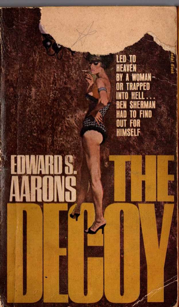 Edward S. Aarons  THE DECOY front book cover image