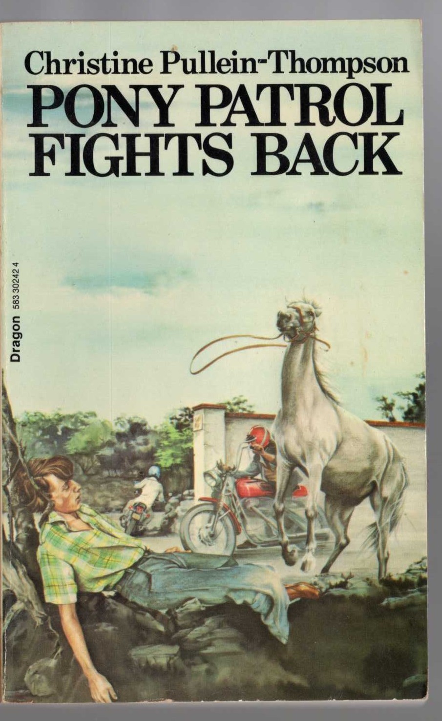 Christine Pullein-Thompson  PONY PATROL FIGHTS BACK front book cover image
