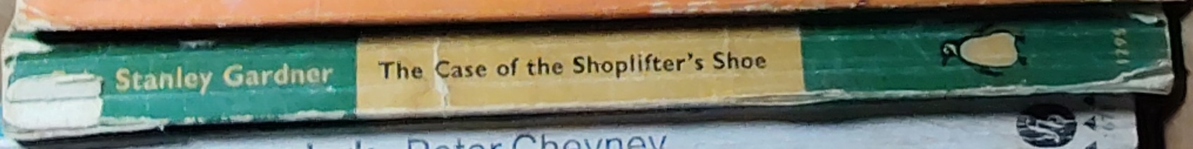 Erle Stanley Gardner  THE CASE OF THE SHOPLIFTER'S SHOE spine of book image