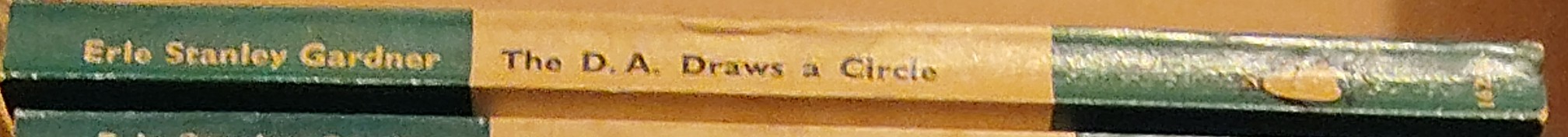 Erle Stanley Gardner  THE D.A. DRAWS A CIRCLE spine of book image
