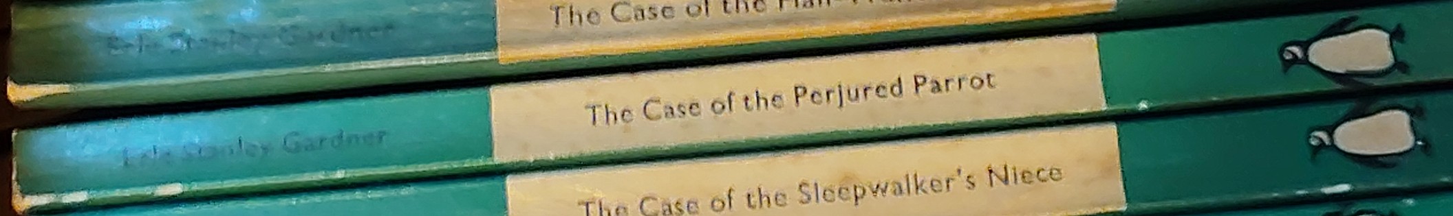 Erle Stanley Gardner  THE CASE OF THE PERJURED PARROT spine of book image