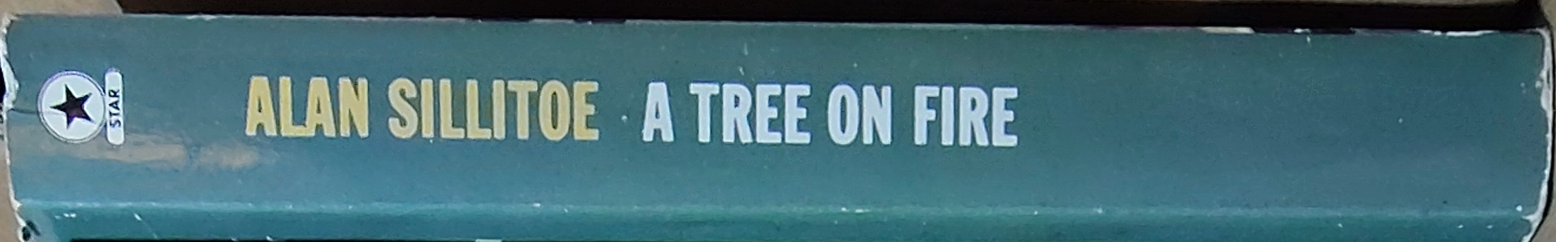 Alan Sillitoe  A TREE ON FIRE spine of book image