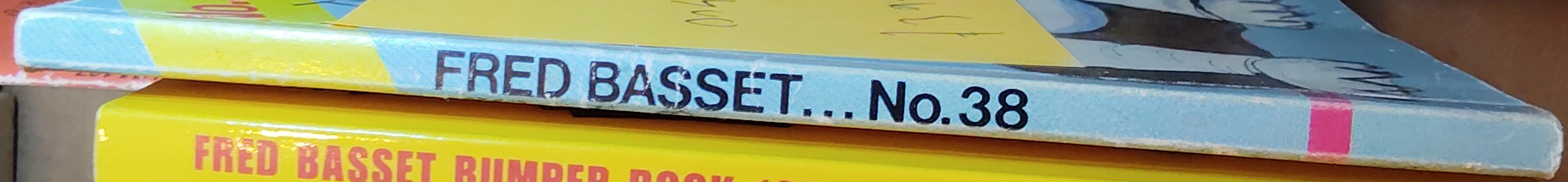 Alex Graham  FRED BASSET #38 spine of book image