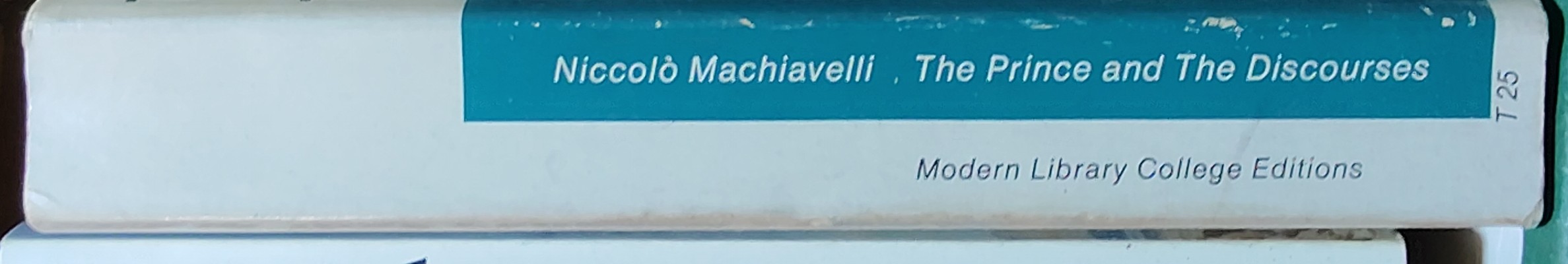 Niccolo Machiavelli  THE PRINCE AND THE DISCOURSES spine of book image