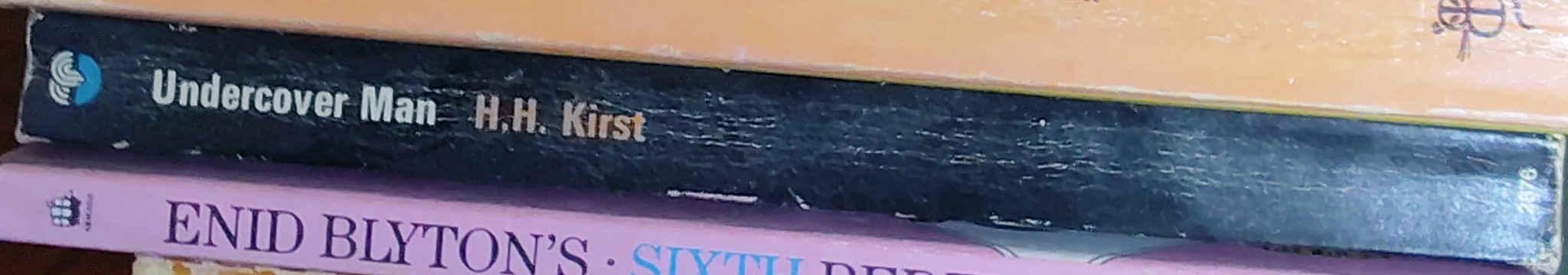 H.H. Kirst  UNDERCOVER MAN spine of book image