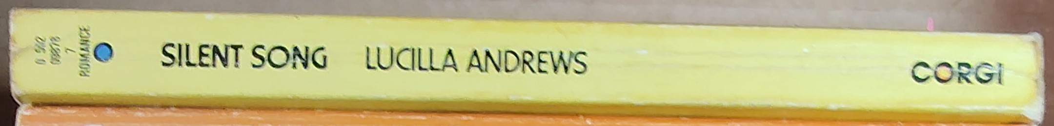 Lucilla Andrews  SILENT SONG spine of book image