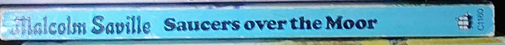Malcolm Saville  SAUCERS OVER THE MOOR spine of book image