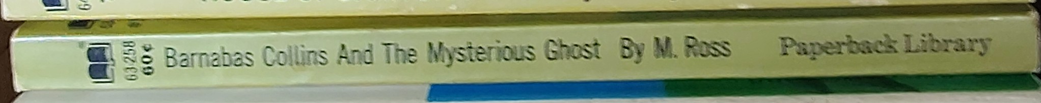 Marilyn Ross  BARNABAS COLLINS AND THE MYSTERIOUS GHOST spine of book image